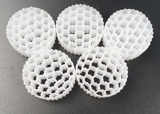 kaufen 38 Löcher Mbbr Wasseraufbereitung Ras 800m2/M3 Oberfläche Biomedien online manufacture