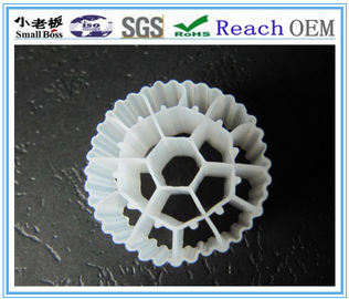 kaufen Lange Lebensdauer MBBR Bio-Medien mit weißer Farbe und jungfräulichem HDPE-Material für RAS online manufacture