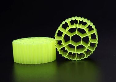 kaufen MBBR Biofiltermedien Kunststofffiltermedien 0,96 - 0,98 g/cm3 Dichte und weiße Farbe online manufacture