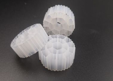 kaufen K3 Weißfarbe HDPE Material MBBR Filtermedien Wasserbehandlung Bio Cel Für Teich online manufacture