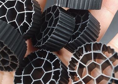 kaufen Schwarze Farbe K3 MBBR Filterträger für die industrielle Wasserbehandlung 25*10mm online manufacture