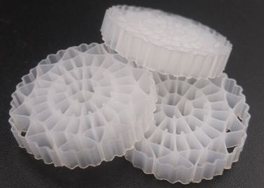 kaufen Hdpe Umweltfreundliche MBBR Bioträger 25*5mm Aktivität Schwimmbälle aus Biomasse online manufacture