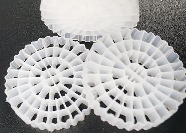kaufen K3 Kaldnes Mbbr Schwimmkugeln BIO Filtermedien Hdpe 25*4mm Weiß Farbe online manufacture