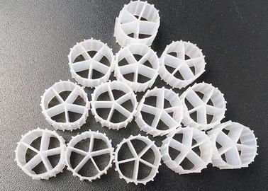 kaufen 10*7mm MBBR schwimmender Träger Fischzucht Land Aquakultur HDPE Umweltmaterial weiße Farbe von hoher Qualität online manufacture