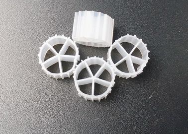kaufen Fischfarm Bioballe BIO Filtermedien Weiße Farbe 10*7mm Schwimmball Filler 100% jungfräuliche HDPE Biofiltermedien online manufacture