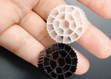 kaufen Weißfarbige Biopippe Zuverlässige Mbbr Biofiltermedien zur Abwasserbehandlung 25*12mm online manufacture