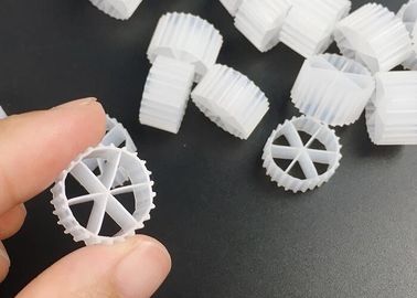kaufen Gute Stoßfestigkeit HDPE MBBR Kaldnes Filtermedien für Teiche online manufacture