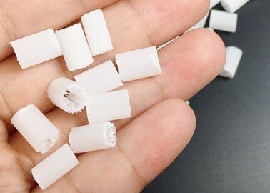 kaufen Weißes Bewegliches Bett Kunststofffiltermedien 20 Jahre Lebensdauer mit jungfräulichem HDPE-Material online manufacture