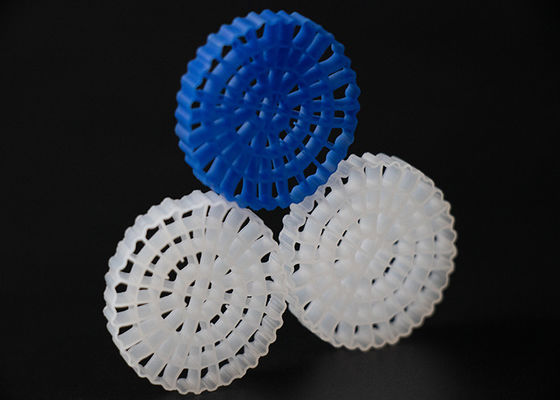 kaufen Abwasserbehandlung Kunststofffiltermedien MBBR HDPE Biover großer 1200 m2/m3 Oberfläche IFAS-Geräte online manufacture