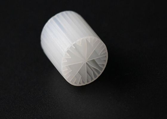 kaufen Weiße Farbe MBBR Filtermedium 15*15mm Größe HDPE-Material zur Abwasserbehandlung online manufacture