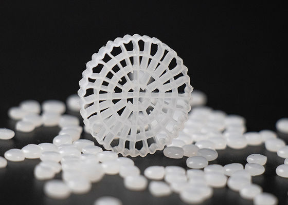 kaufen Aktivzellen Weiß PE64 MBBR Biofilter Medien Jungfrau HDPE Material online manufacture