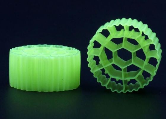 Hochwertige HDPE MBBR Filtermedien mit weißer Farbe und langer Lebensdauer für 35*18mm Größe