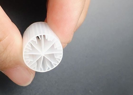 15*15mm Anaerobes MBBR BIO Filtermedium Schwimmendes MEDIA A / O-Verfahren