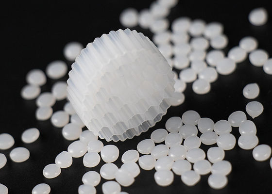 Pe38 25*10MM 800m2/M3 Mbbr Biofiltermedien Jungfrau PE