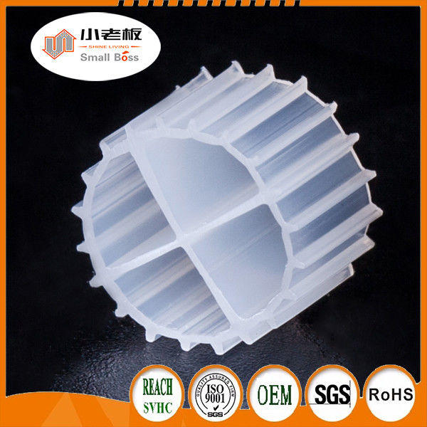 Beliebte 11*7mm weiße Farbe und unberührtes HDPE-Material MBBR Biobälle für Aquarien