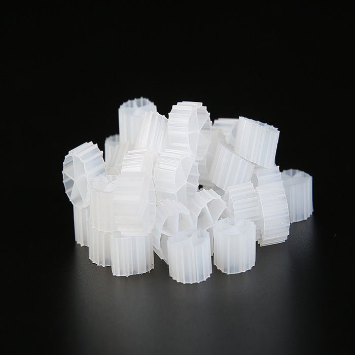 Hochwirksame unberührte HDPE MBBR Filtermedien K1 Aquarienmedien