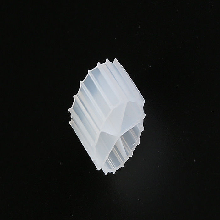 Fünf-Loch-HDPE-Material MBBR K1 Filtermedien für Aquarien Abwasserbehandlung