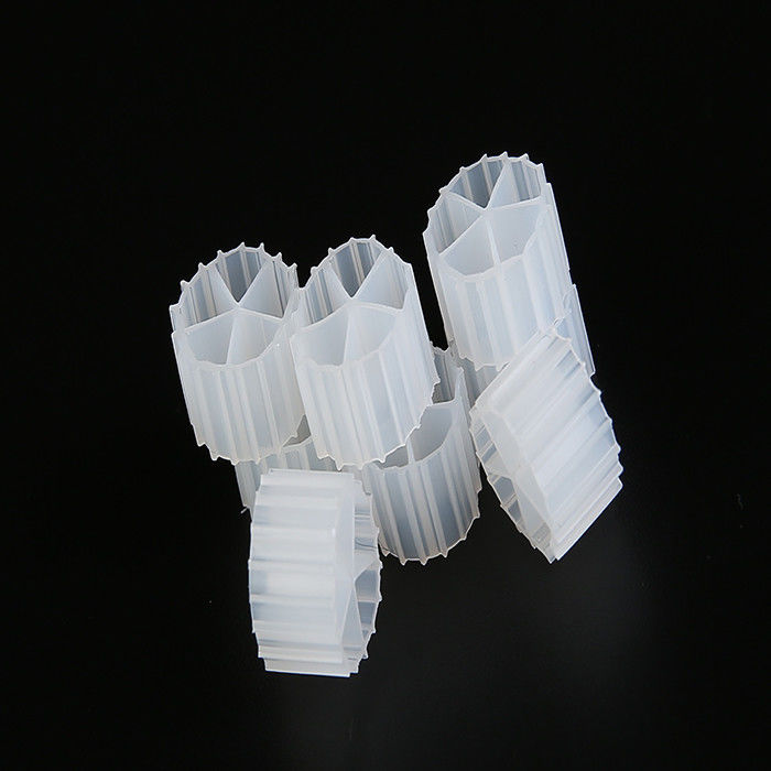 Weißfarbige schwimmende Filtermedien mit jungem HDPE-Material für die Abwasserbehandlung