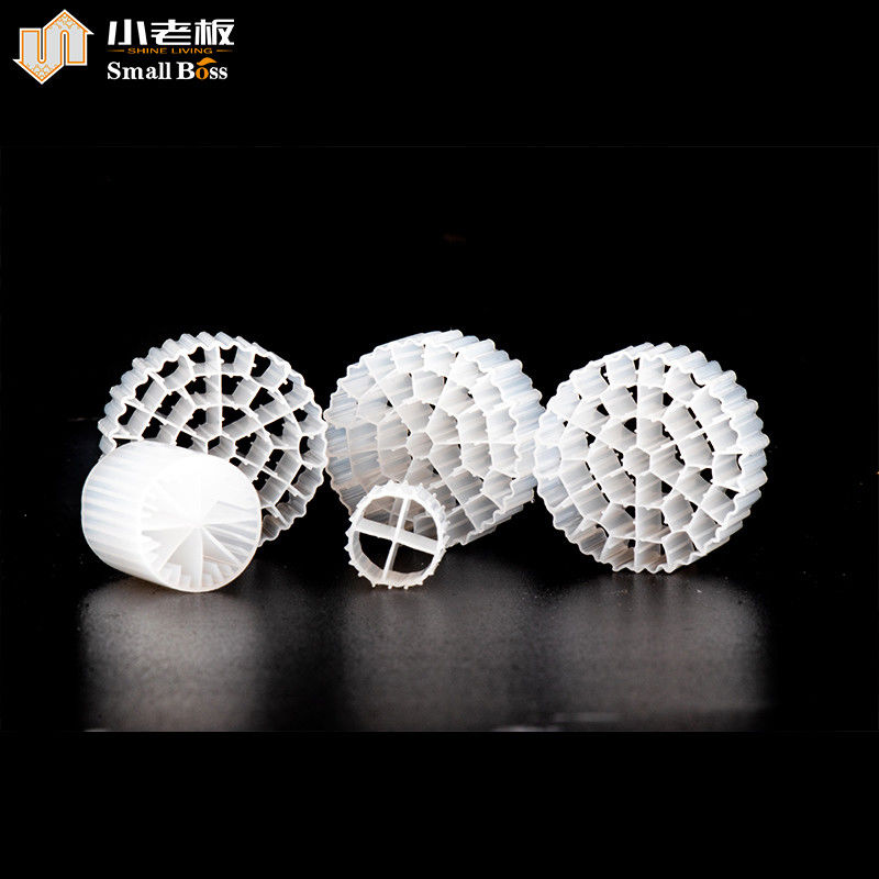 PE38 Bewegungsbett Biofilmreaktor Weiß Naturfarbe Jungfrau HDPE Material Mbbr Träger