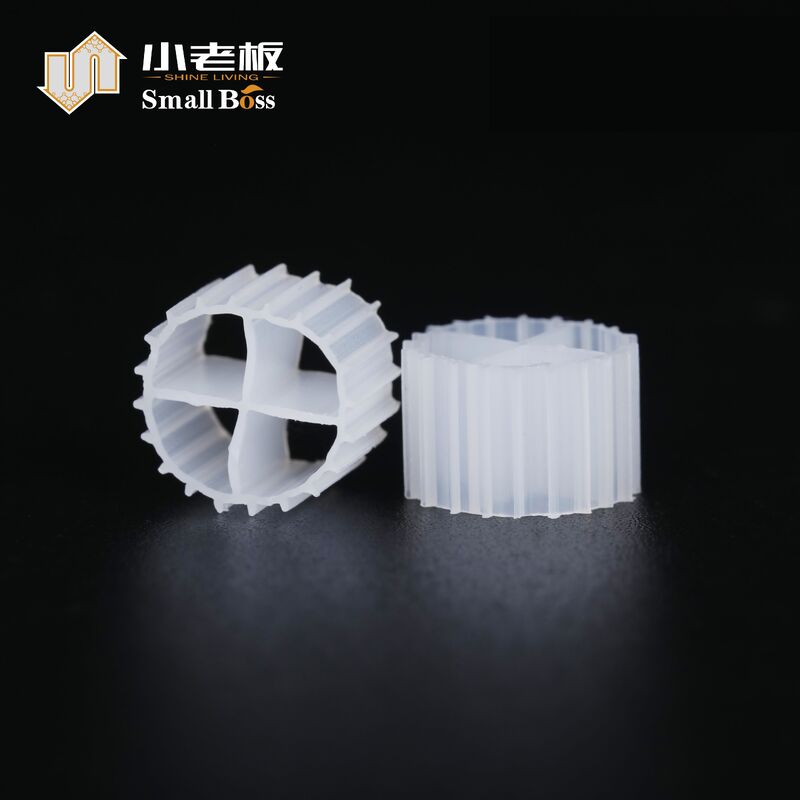 HDPE Kleingröße K1 Biofiltermedium 900m2 / M3 Oberfläche 11*7mm Größe