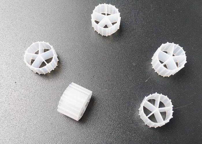 In Lager K1 MBBR Wasseraufbereitungsanlage 10*7mm Biozell Mbbr Filtermedien