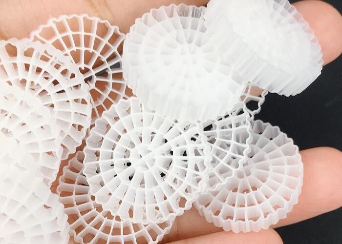 K3 Kaldnes Mbbr Schwimmkugeln BIO Filtermedien Hdpe 25*4mm Weiß Farbe