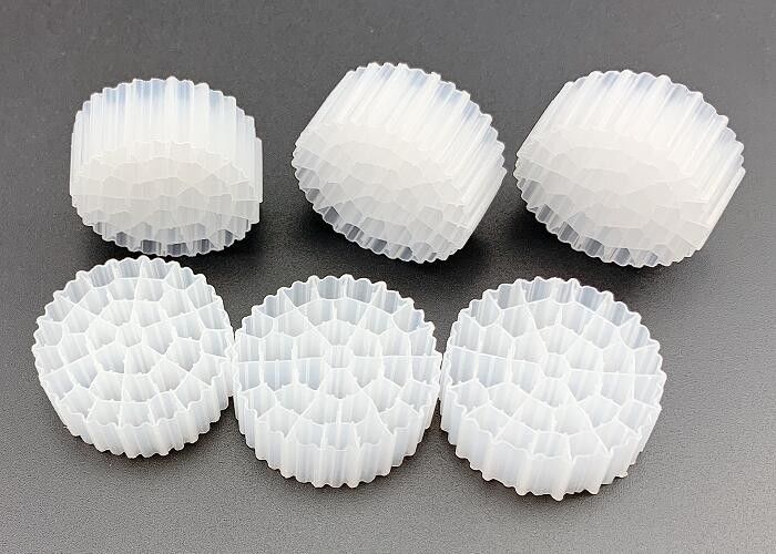 Weiße Farbe HDPE K1 Filtermedien PE37 zur Verbesserung der Wasserqualität