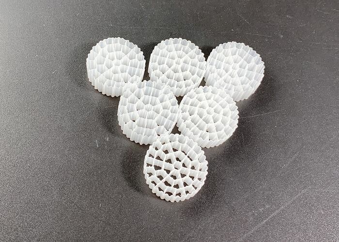 Biotube Biopipe Biobälle Biozellfiltermedien Weißfarbe HDPE-Material