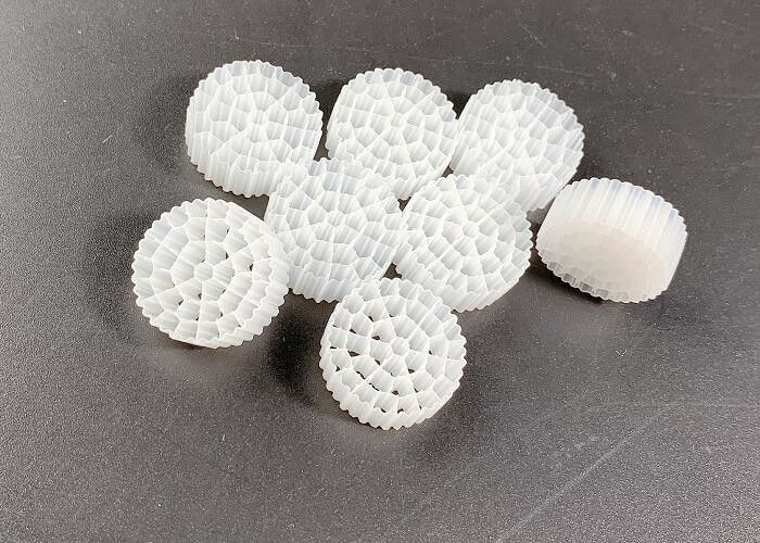 Weiße Farbe SBR Prozesswasserbehandlung MBBR Filtermedien ROHS REACH