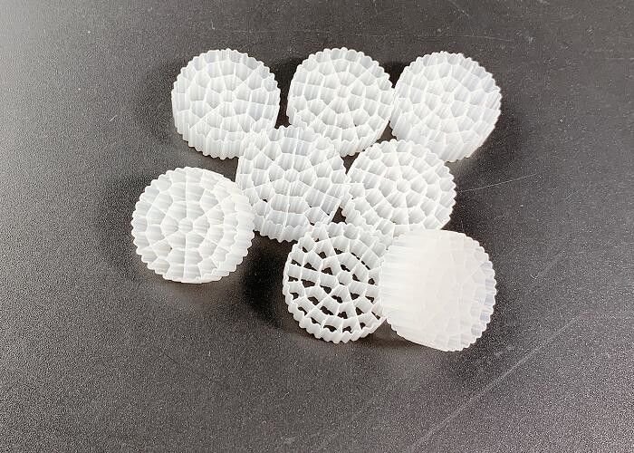 Weiße Farbe SBR Prozesswasserbehandlung MBBR Filtermedien ROHS REACH